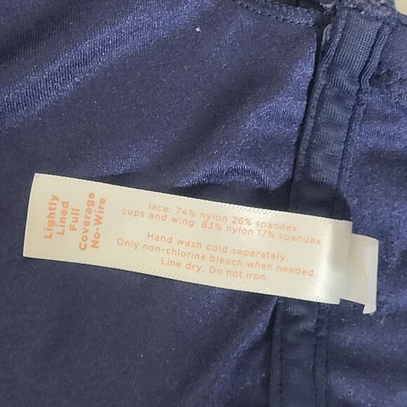 Cacique 42C Lightly Lined Blue Full Coverage No-wire Wireless Lace Racerback Bra - Picture 5 of 5